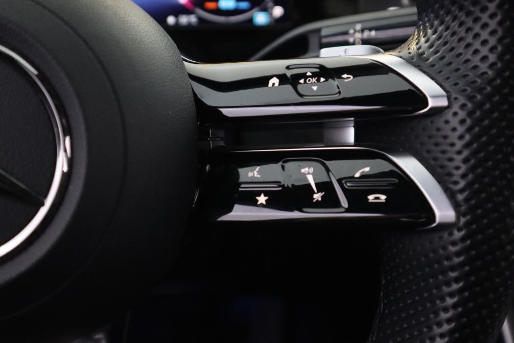 MERCEDES-BENZ C 2022