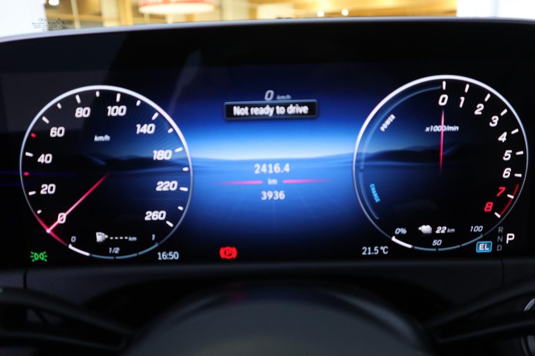 MERCEDES-BENZ E 2024