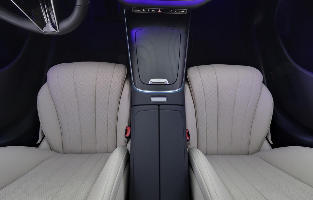 MERCEDES-BENZ E 2024