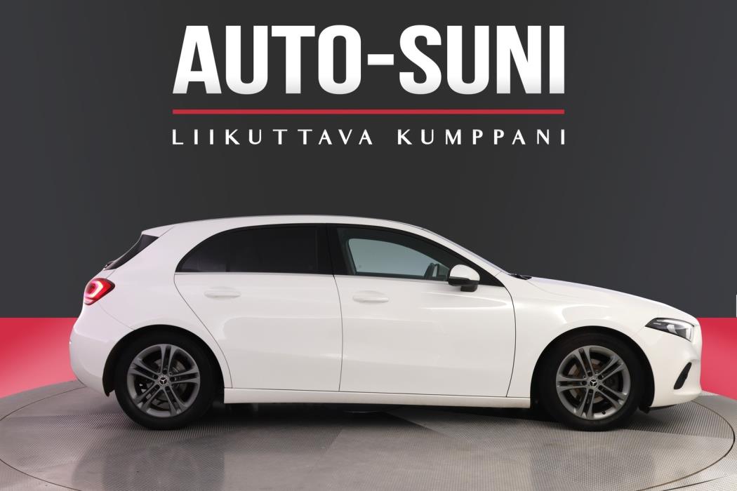 MERCEDES-BENZ A 2019