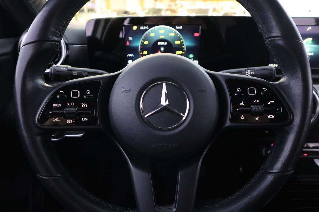 MERCEDES-BENZ A 2019