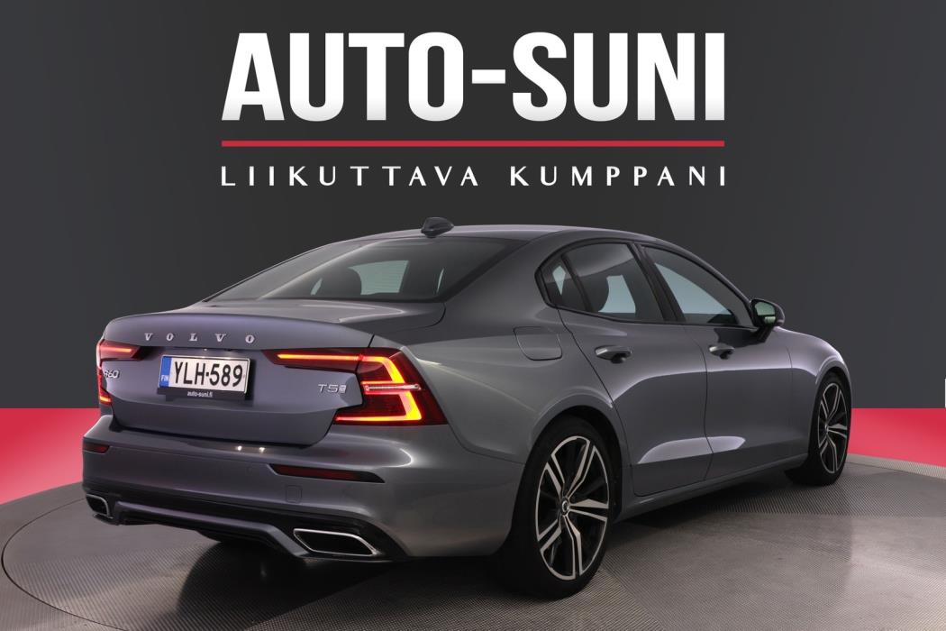 VOLVO S60 2019