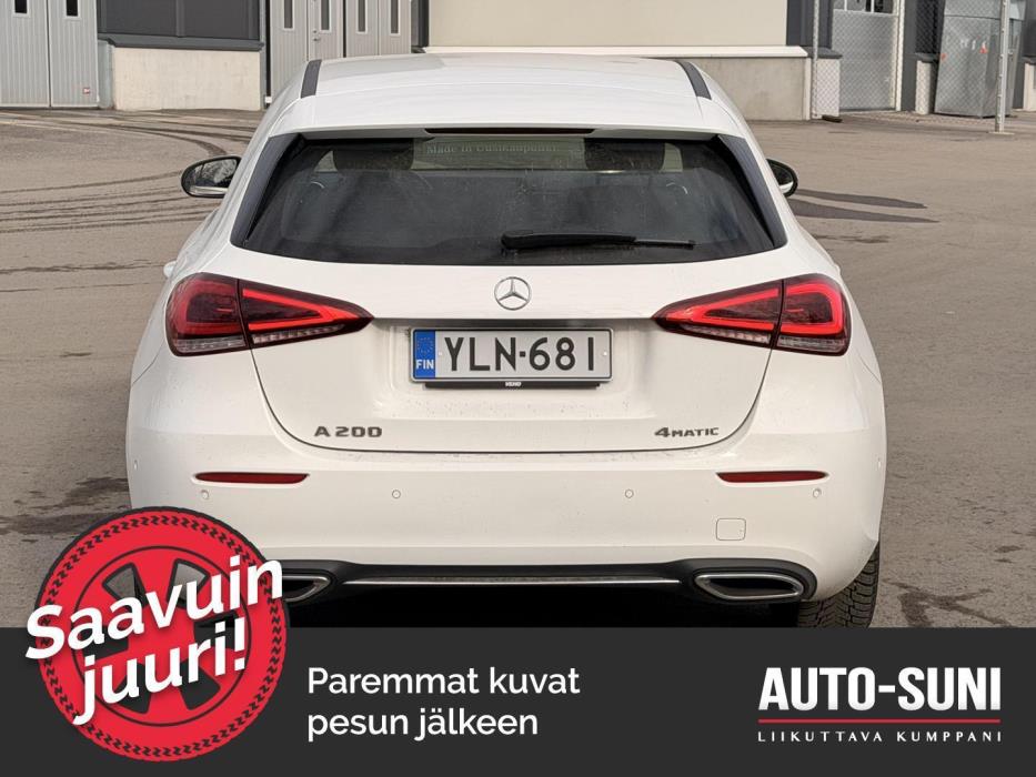 MERCEDES-BENZ A 2022