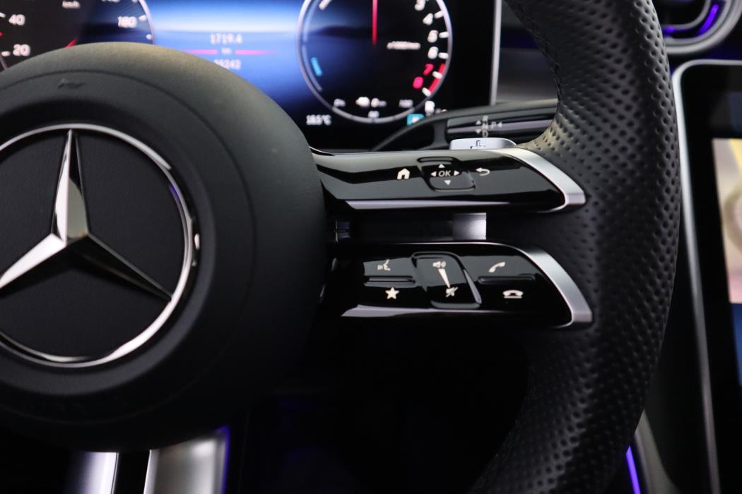 MERCEDES-BENZ C 2024