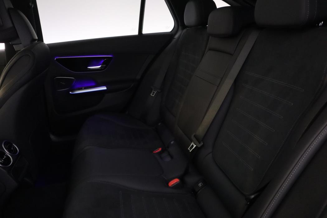 MERCEDES-BENZ C 2024