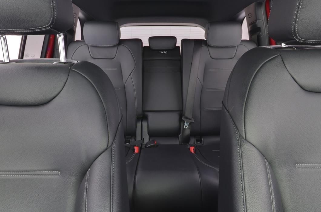 MERCEDES-BENZ EQB 2023