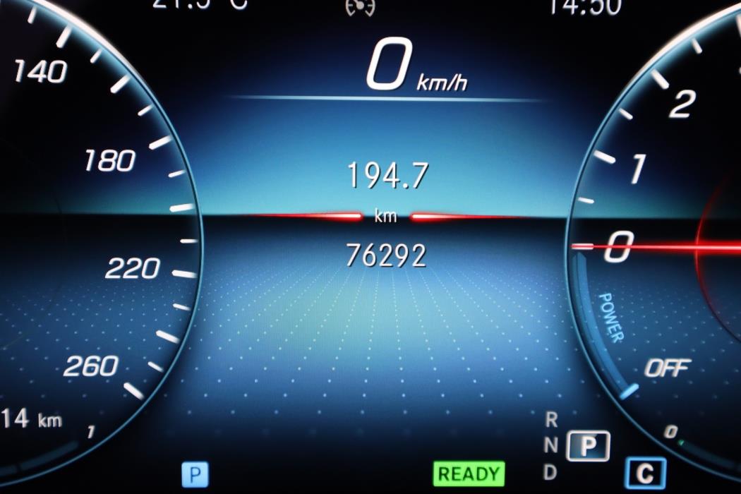 MERCEDES-BENZ E 2021