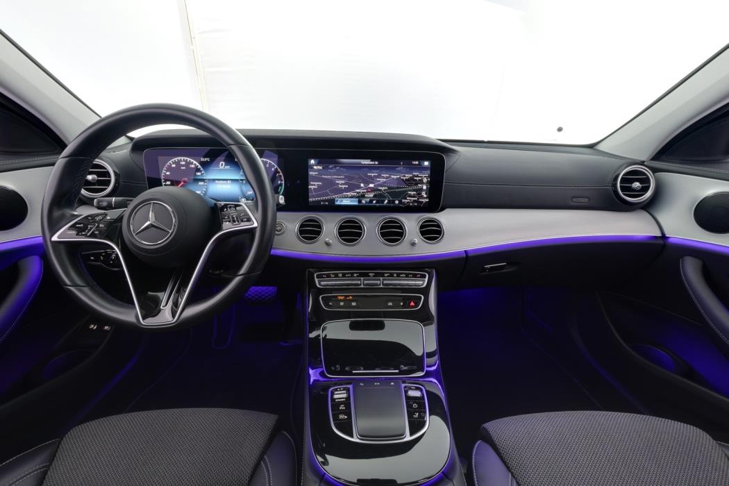 MERCEDES-BENZ E 2021