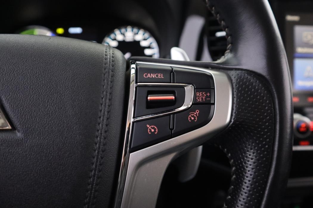 MITSUBISHI Outlander PHEV 2020