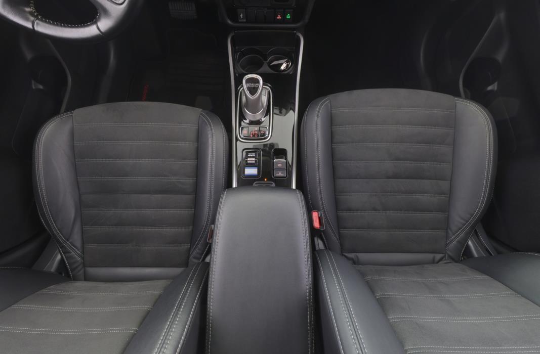 MITSUBISHI Outlander PHEV 2020