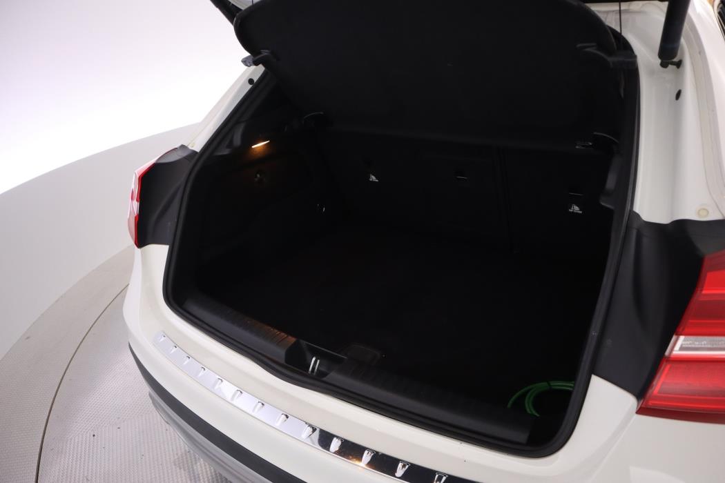 MERCEDES-BENZ GLA 2016