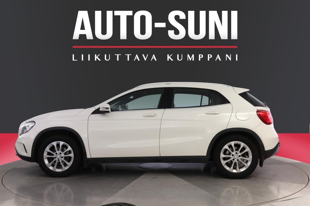 MERCEDES-BENZ GLA 2016