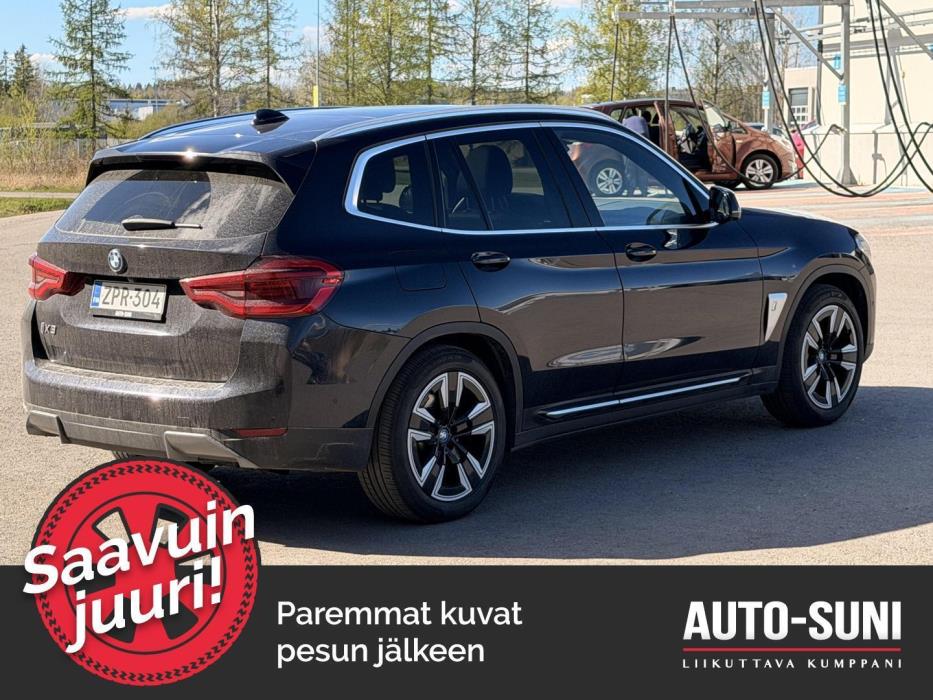 BMW iX3 2021
