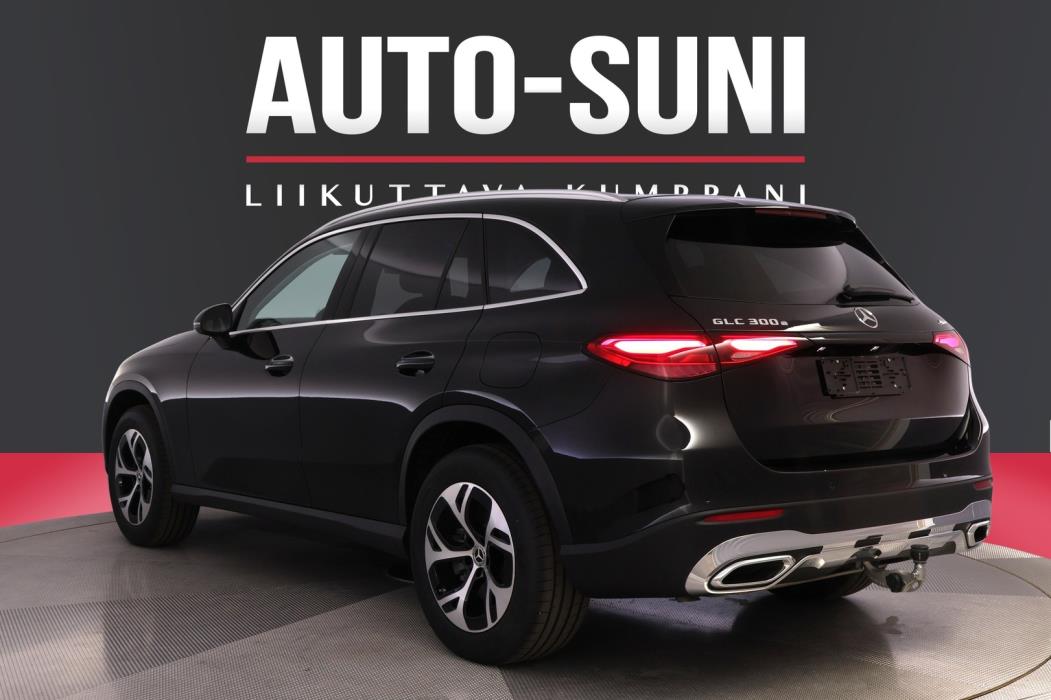 MERCEDES-BENZ GLC 2026