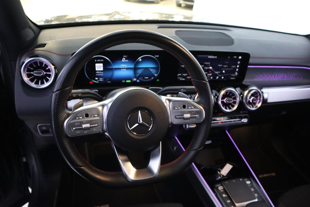 MERCEDES-BENZ EQB 2023