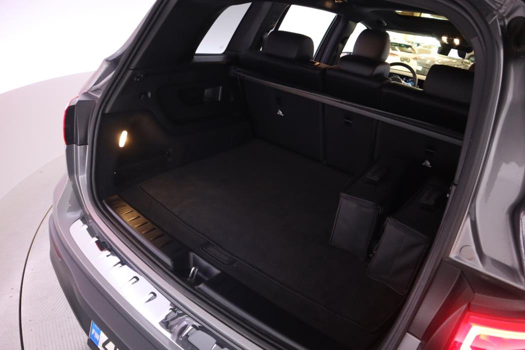 MERCEDES-BENZ EQB 2023