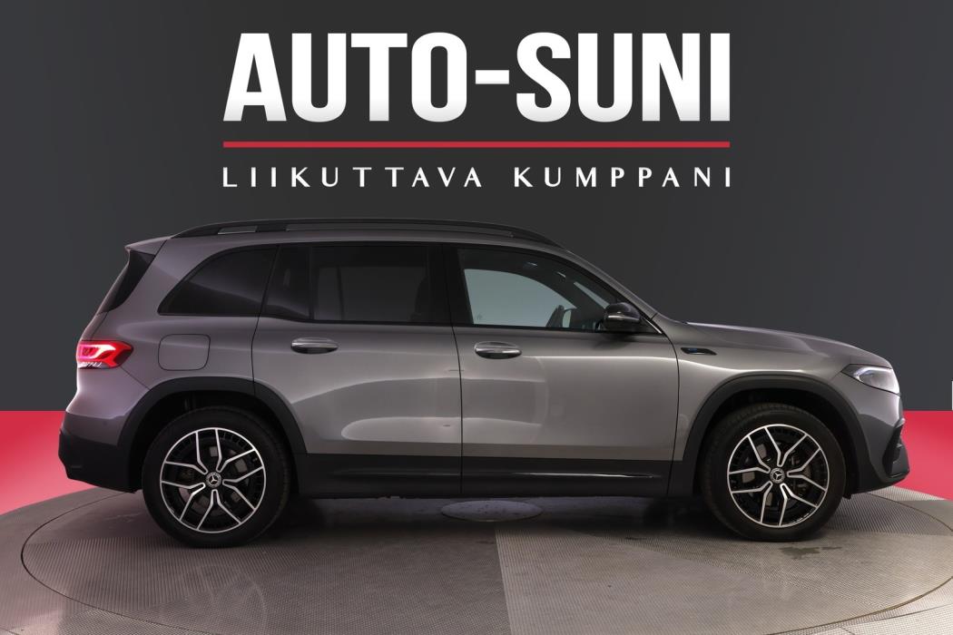 MERCEDES-BENZ EQB 2023