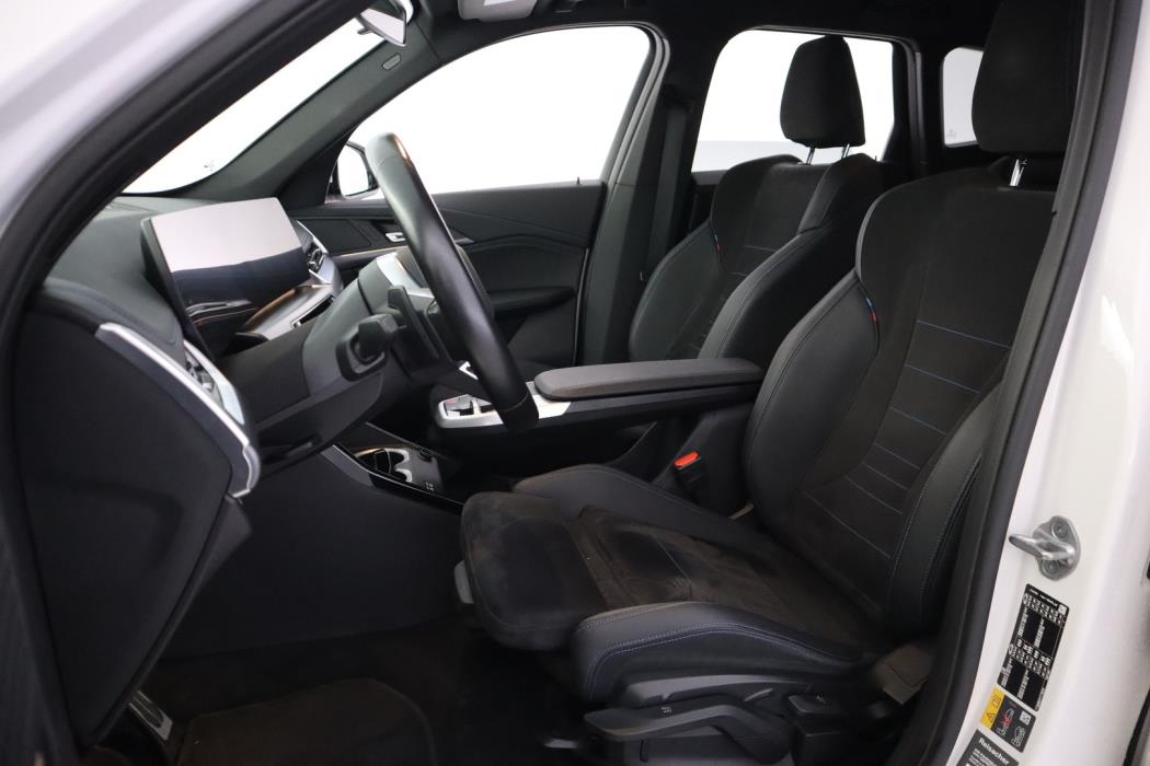 BMW iX1 2023