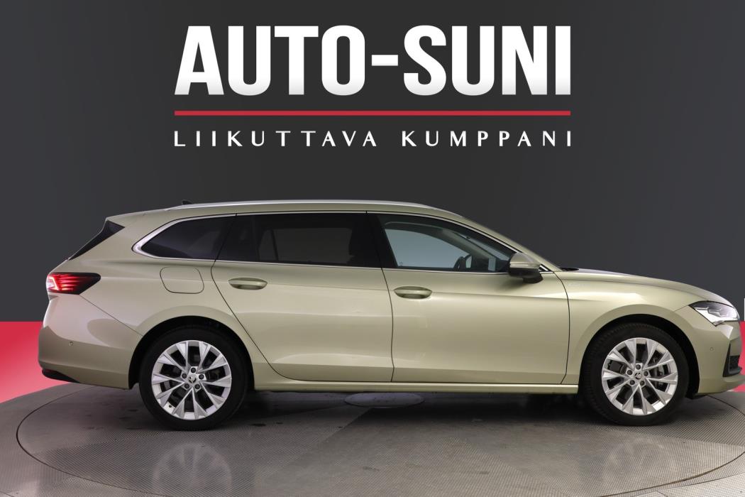 SKODA Superb 2024