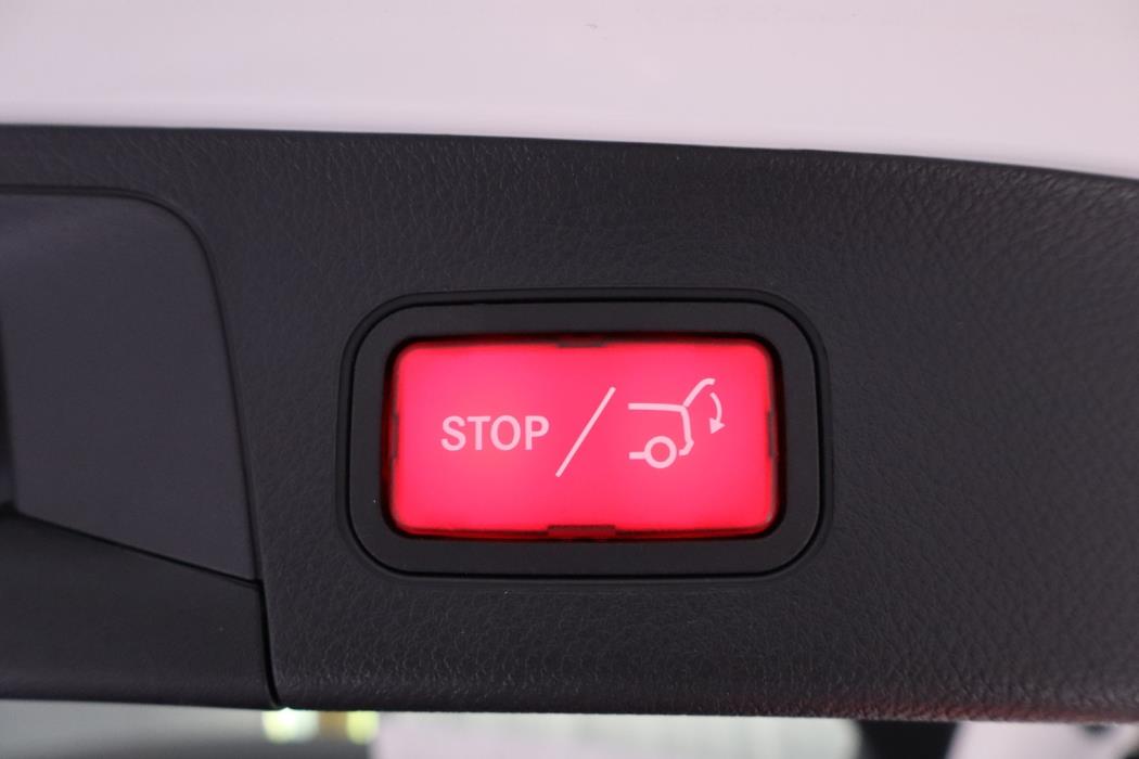 MERCEDES-BENZ EQA 2025