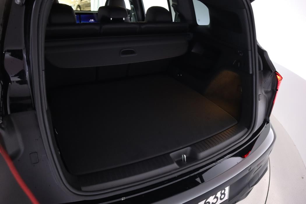 MERCEDES-BENZ GLB 2026