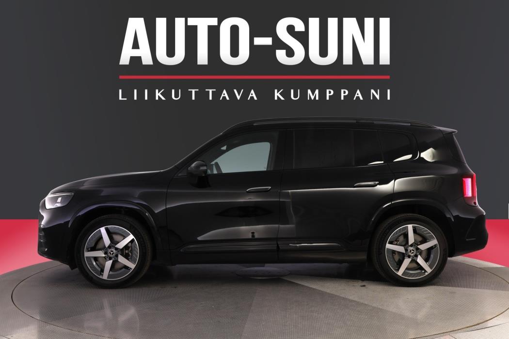 MERCEDES-BENZ GLB 2026