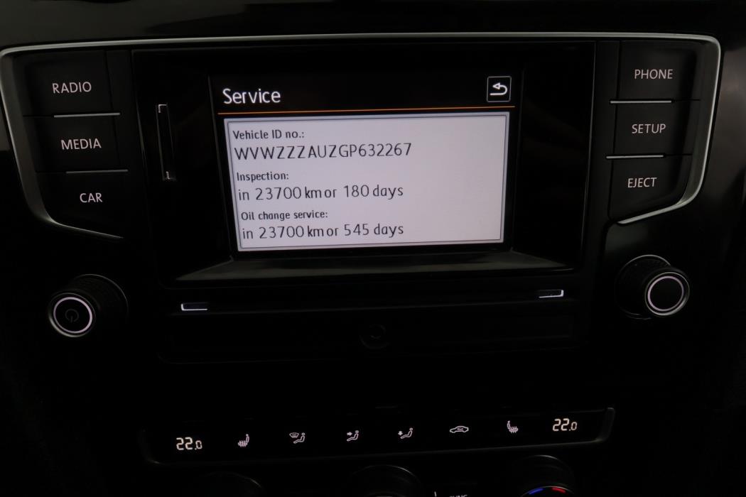 VOLKSWAGEN Golf 2016