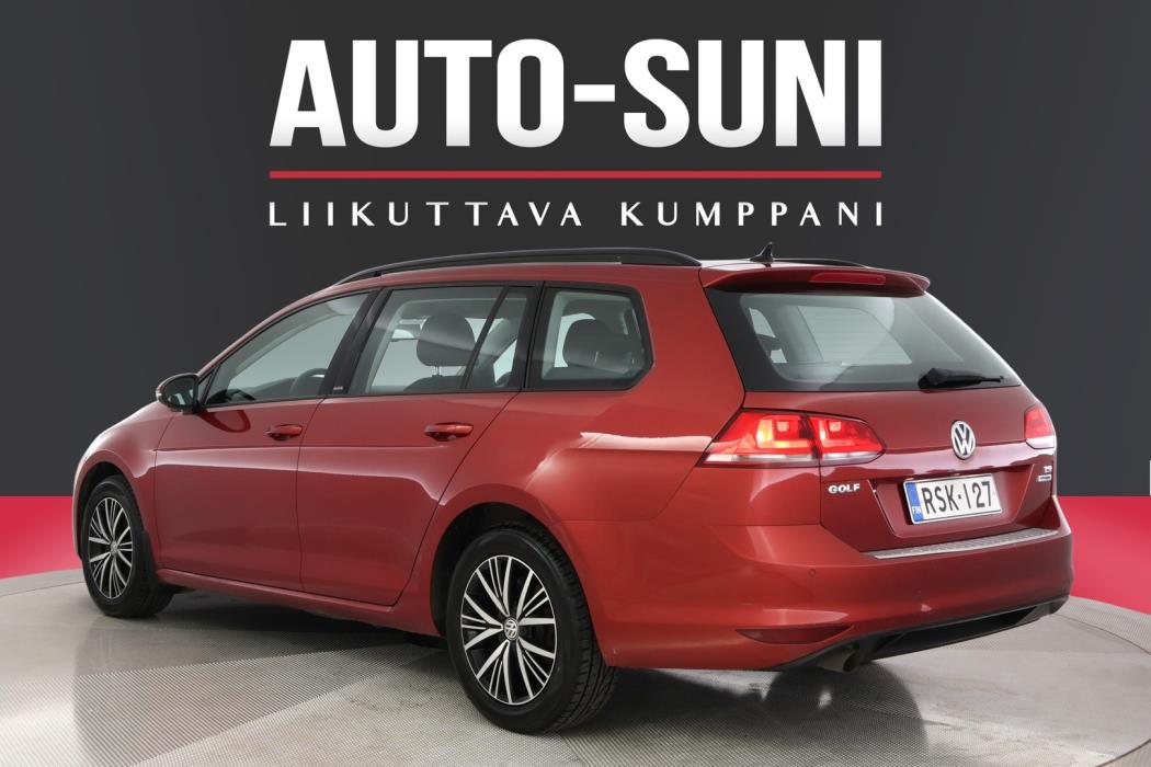VOLKSWAGEN Golf 2016