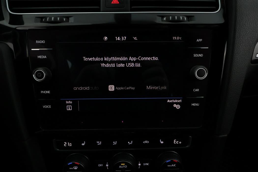 VOLKSWAGEN Golf 2020