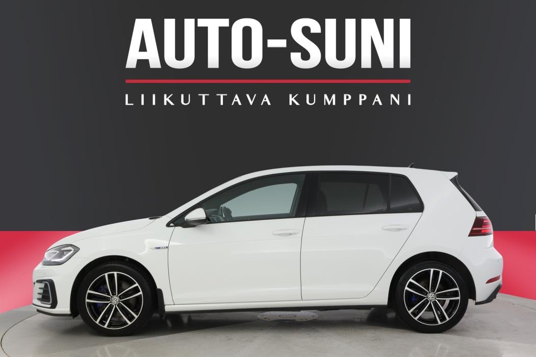 VOLKSWAGEN Golf 2020