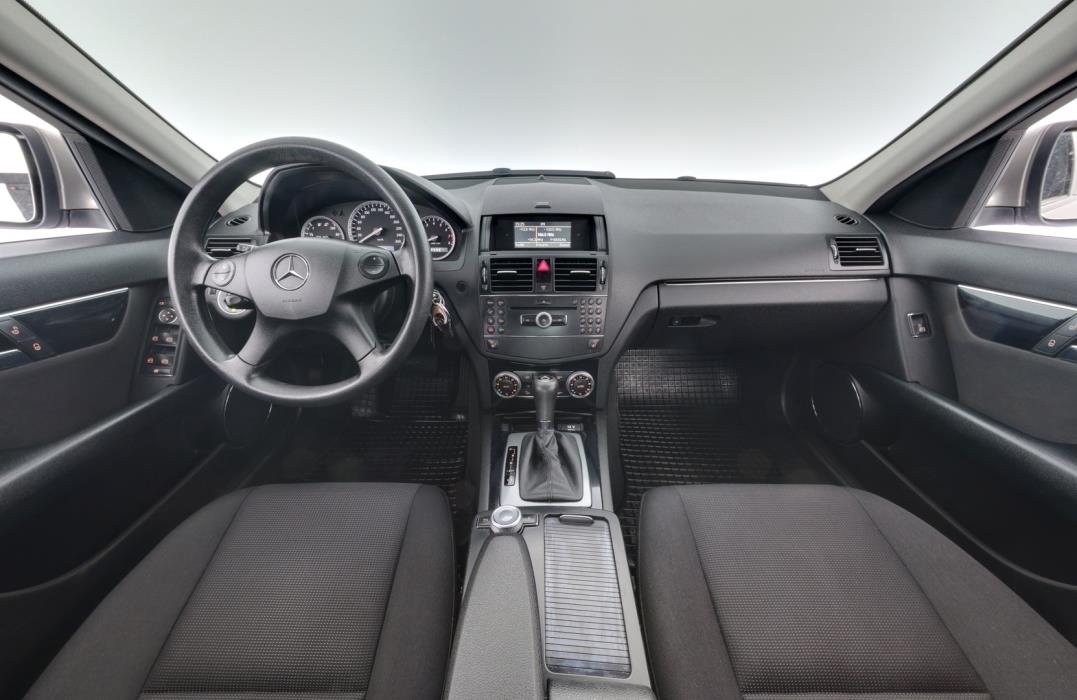 MERCEDES-BENZ C 2009
