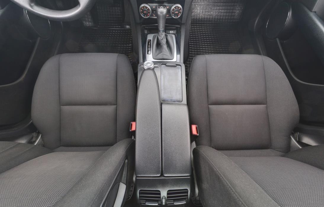 MERCEDES-BENZ C 2009