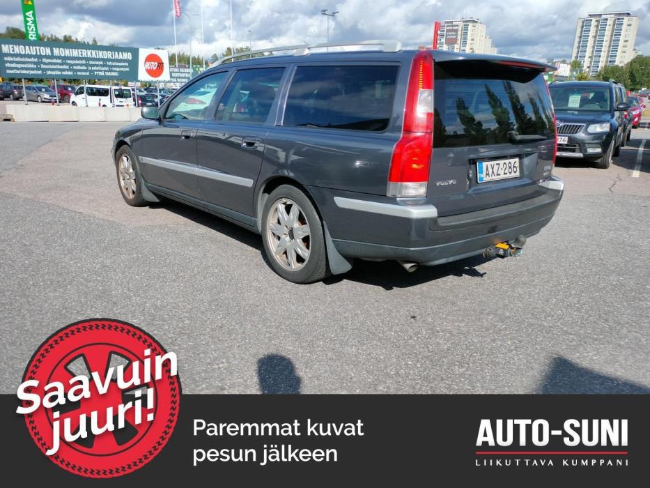 VOLVO V70 2003
