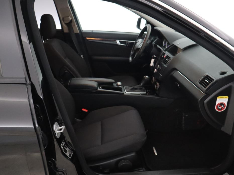 MERCEDES-BENZ C 2008
