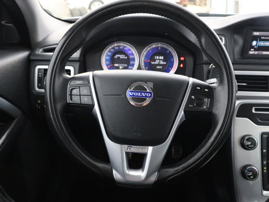 VOLVO V70 2012