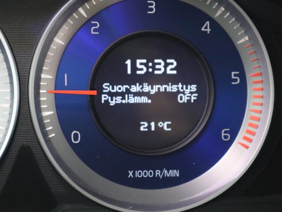 VOLVO V70 2012