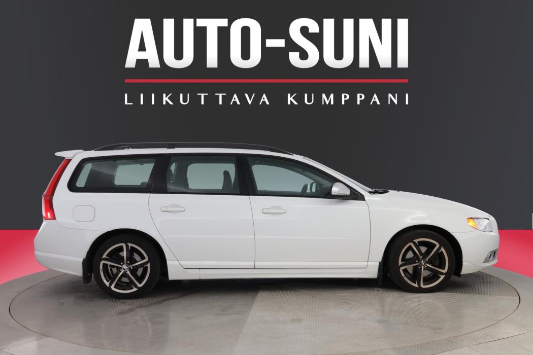 VOLVO V70 2012