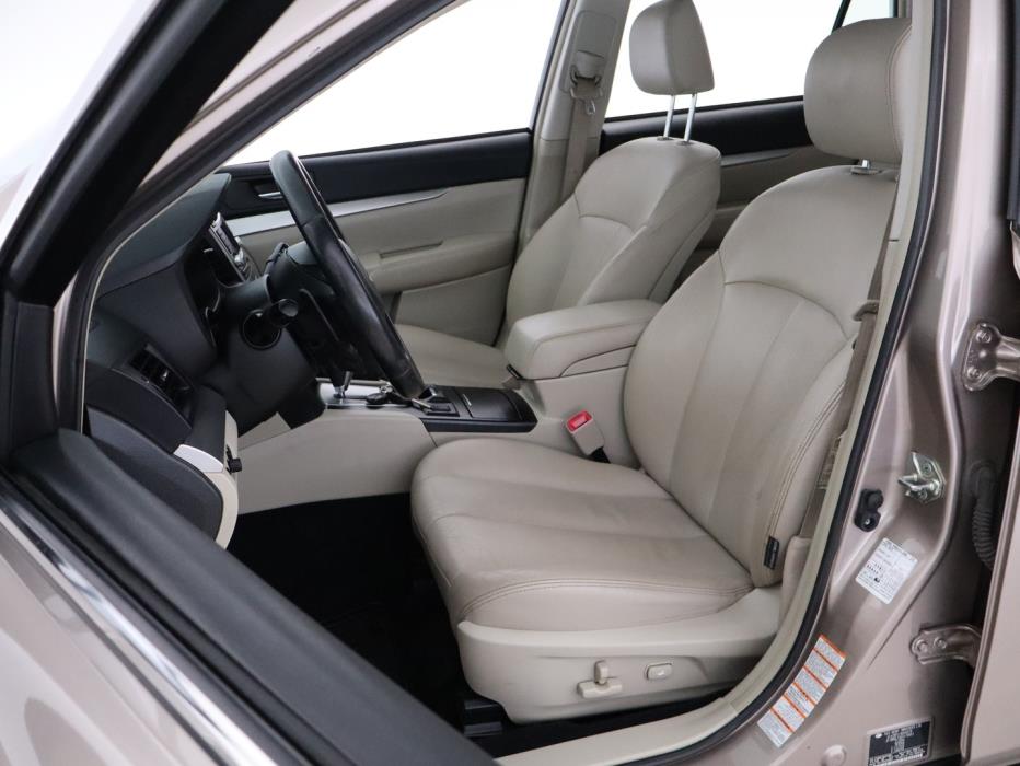SUBARU Outback 2014