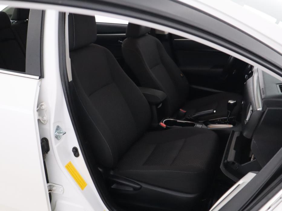 TOYOTA Corolla 2014