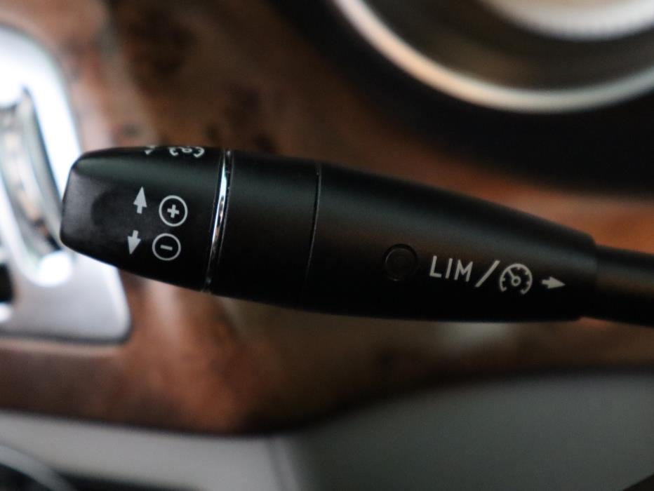 MERCEDES-BENZ CLS 2012