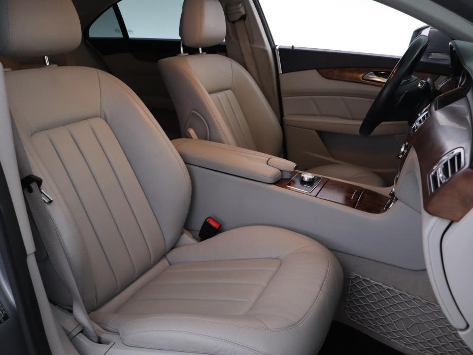 MERCEDES-BENZ CLS 2012