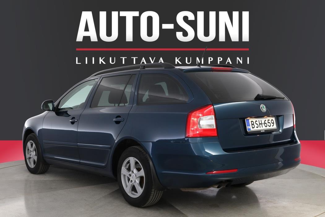 SKODA Octavia 2012