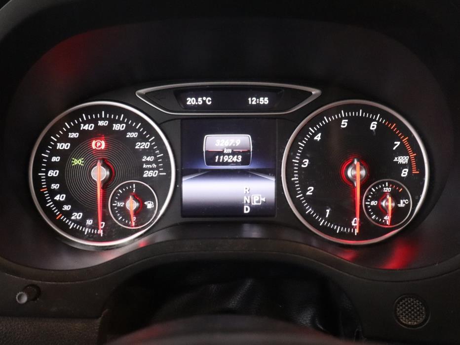 MERCEDES-BENZ B 2015
