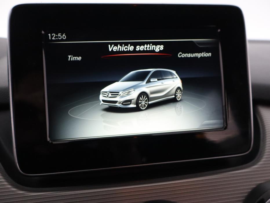 MERCEDES-BENZ B 2015