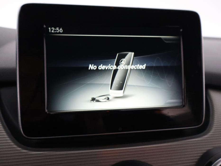MERCEDES-BENZ B 2015