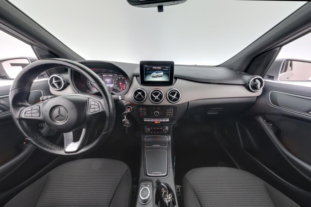 MERCEDES-BENZ B 2015
