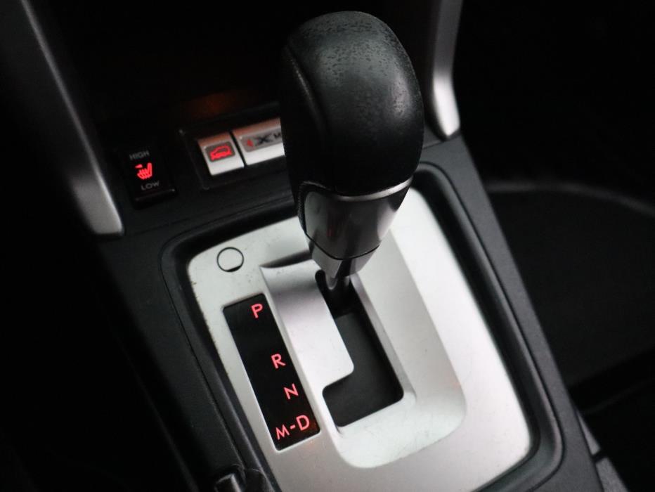 SUBARU Forester 2015