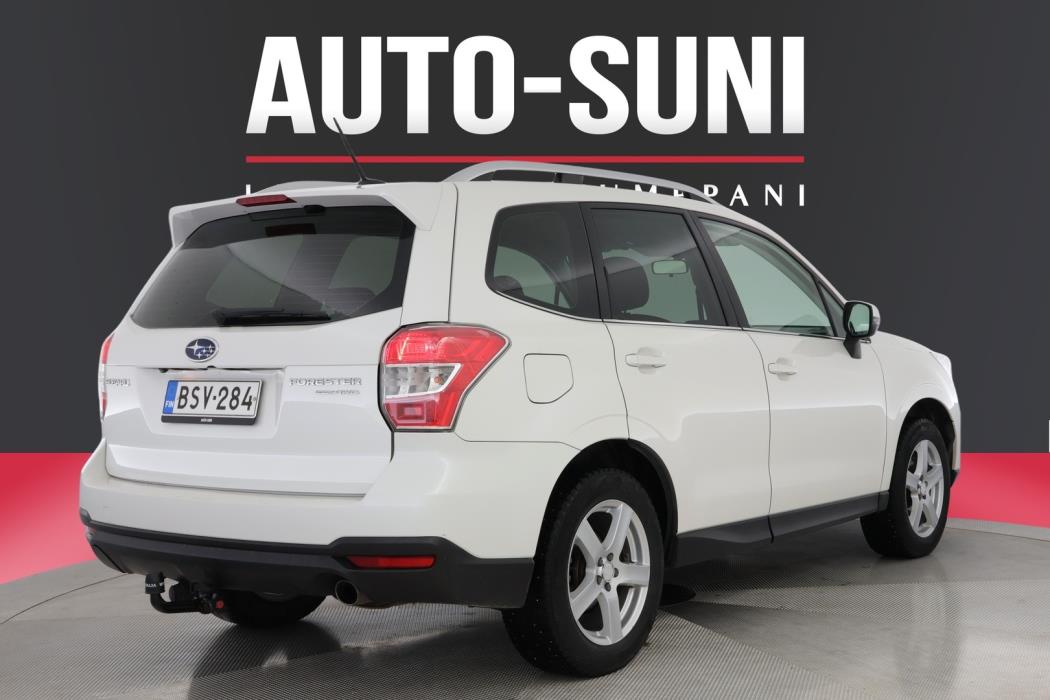 SUBARU Forester 2015