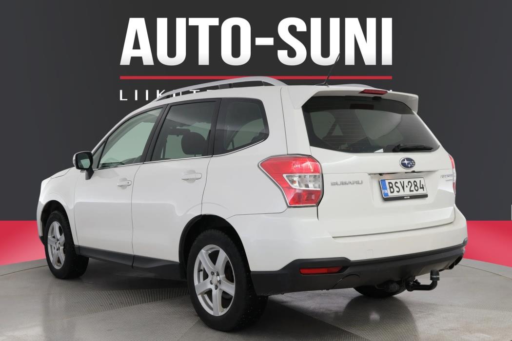 SUBARU Forester 2015