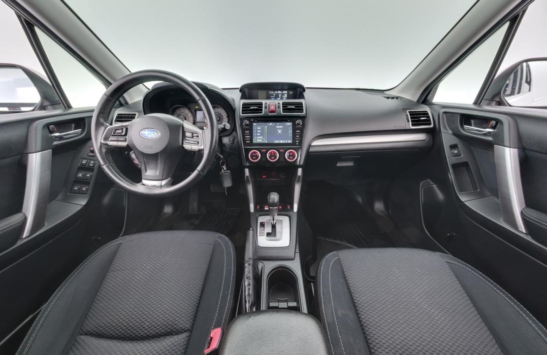 SUBARU Forester 2015